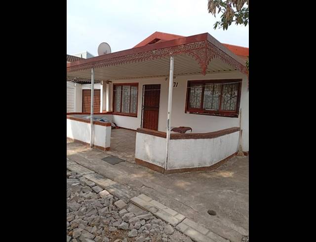 2 BEDROOM TOWNHOUSE FOR SALE IN BROOKDALE